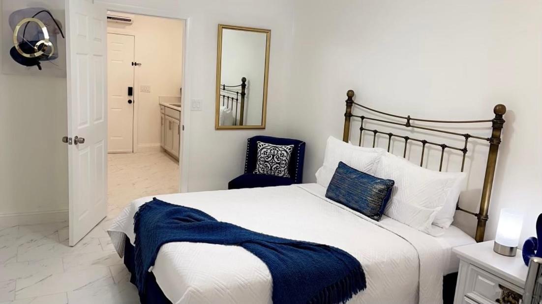 Guest House , 5 Min Away From Las Airport. 拉斯维加斯 外观 照片